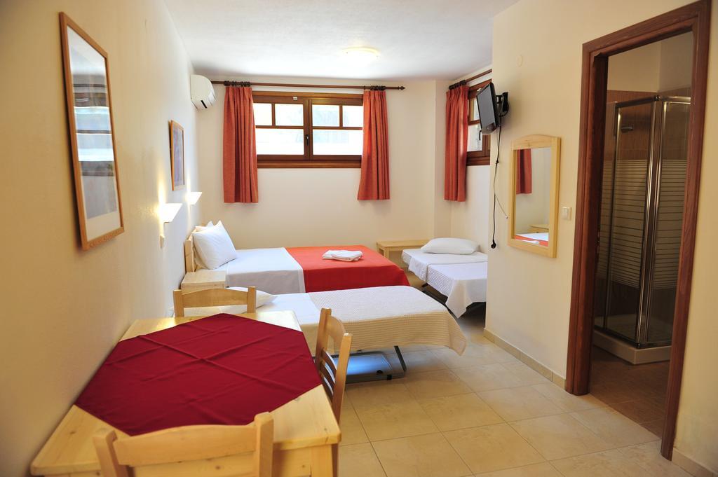 Pansion Evi Apartamento Amoliani Quarto foto