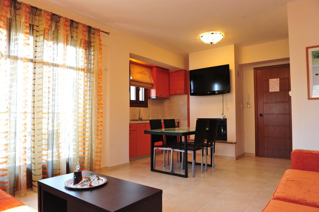 Pansion Evi Apartamento Amoliani Quarto foto